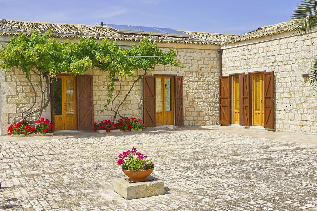 Casa Al Castello Guest House Ragusa Exterior photo