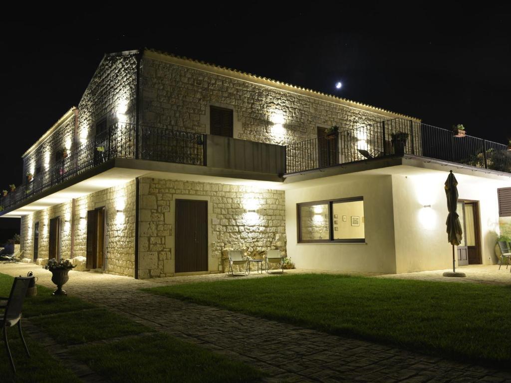 Casa Al Castello Guest House Ragusa Exterior photo